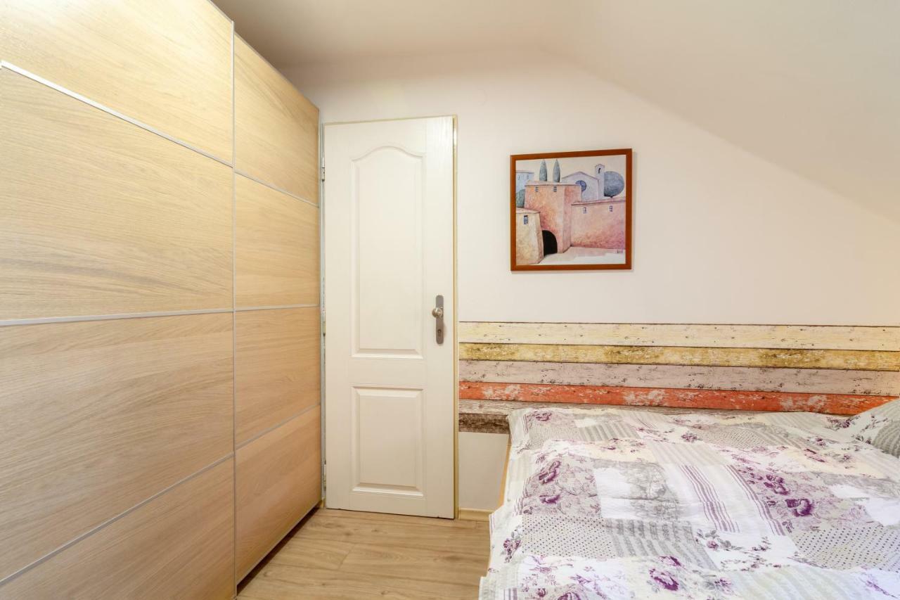 Apartmany U Nemocnice تشيسكي بوديوفيتسه المظهر الخارجي الصورة